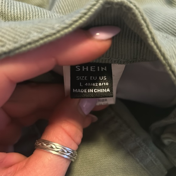 Green denim shorts - Picture 3 of 3